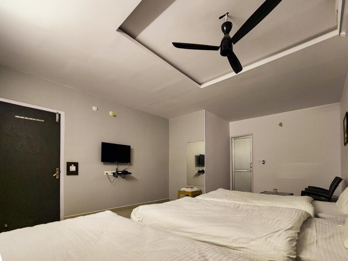 Shivani Inn Hotel & Banquet Seoni  외부 사진